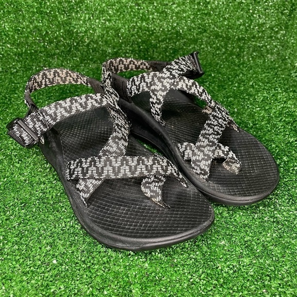 Chaco Z/2 Yampa Sandals Women's Size 6 Black Aztec Outdoor Sport Strap Toe Loop - Picture 1 of 10